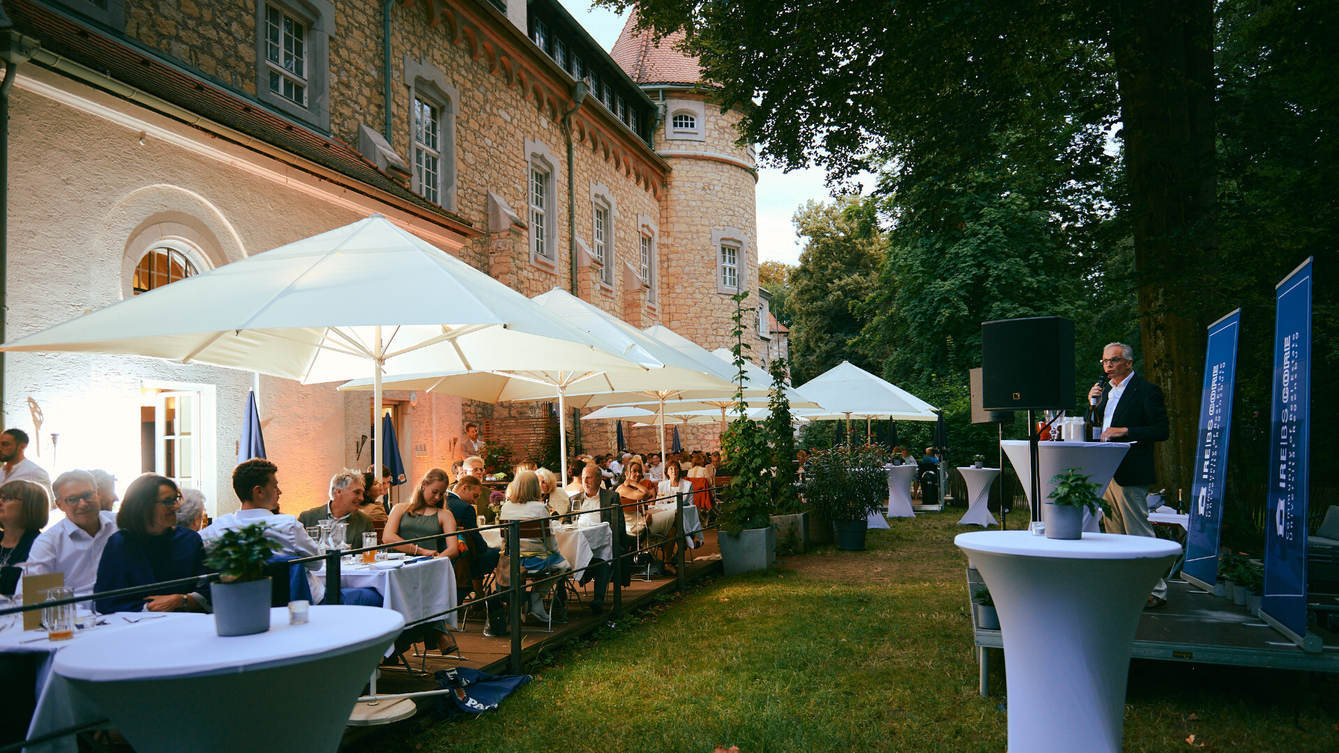 Eine Firmenfeier im Brauhaus am Schloss